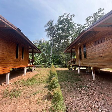 Koh Jum Home Stay Esterno foto