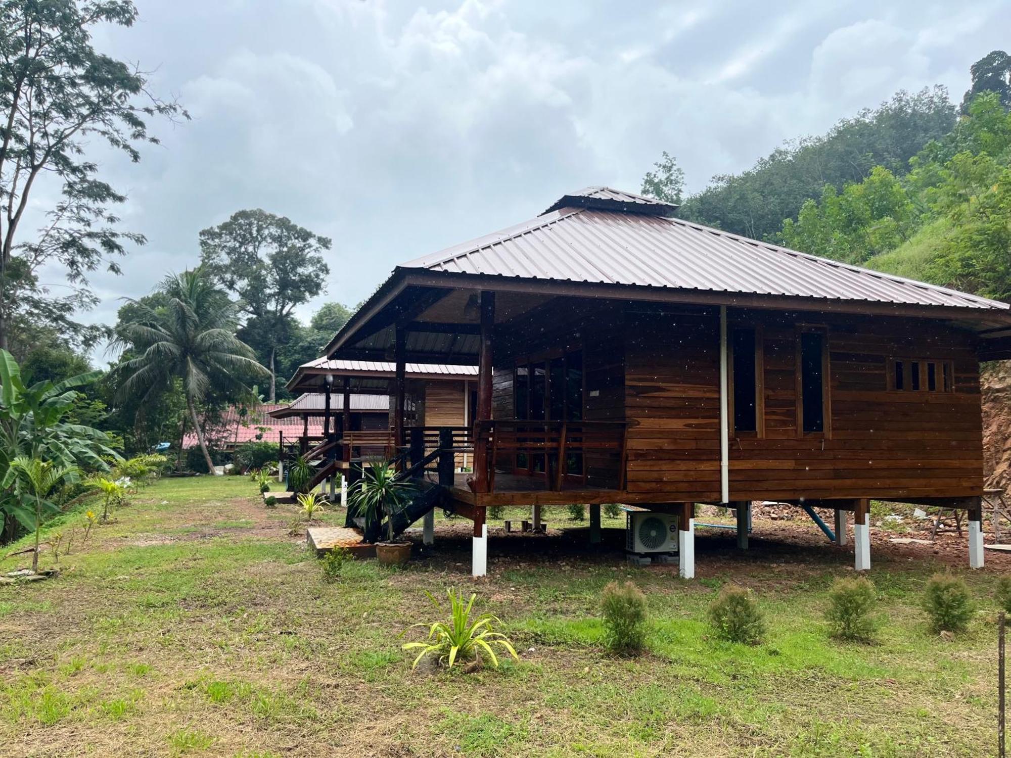 Koh Jum Home Stay Esterno foto
