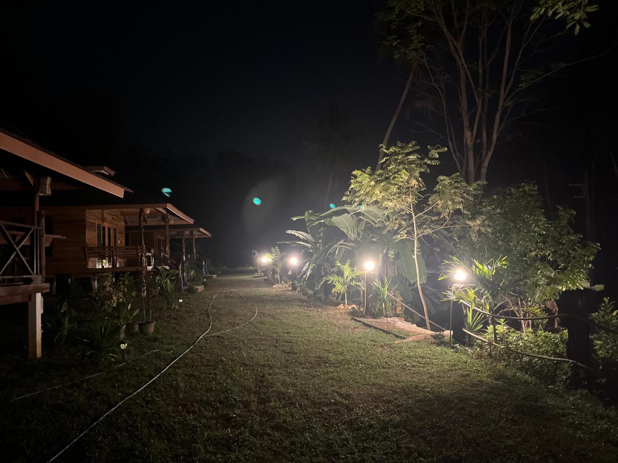 Koh Jum Home Stay Esterno foto