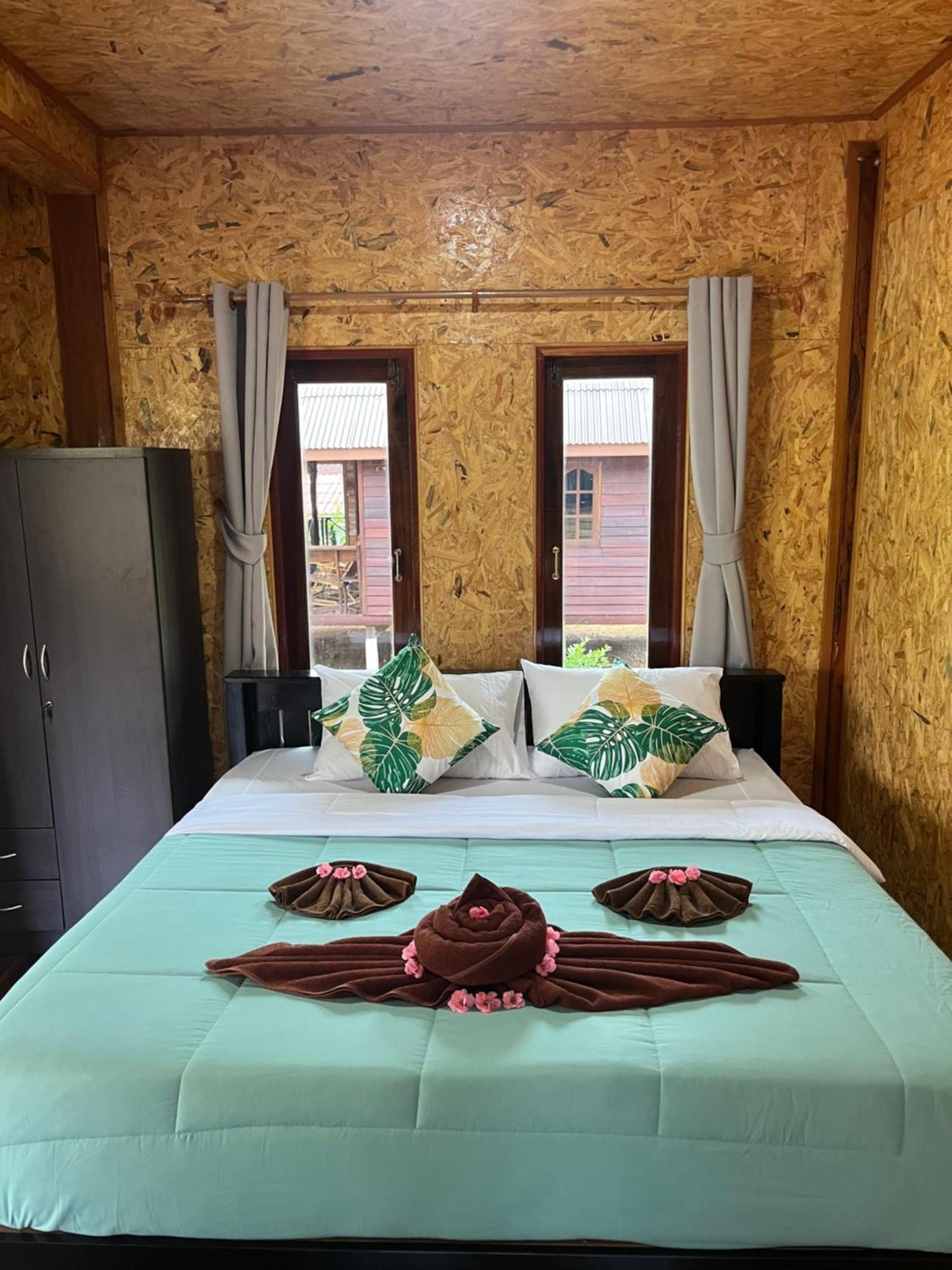 Koh Jum Home Stay Esterno foto